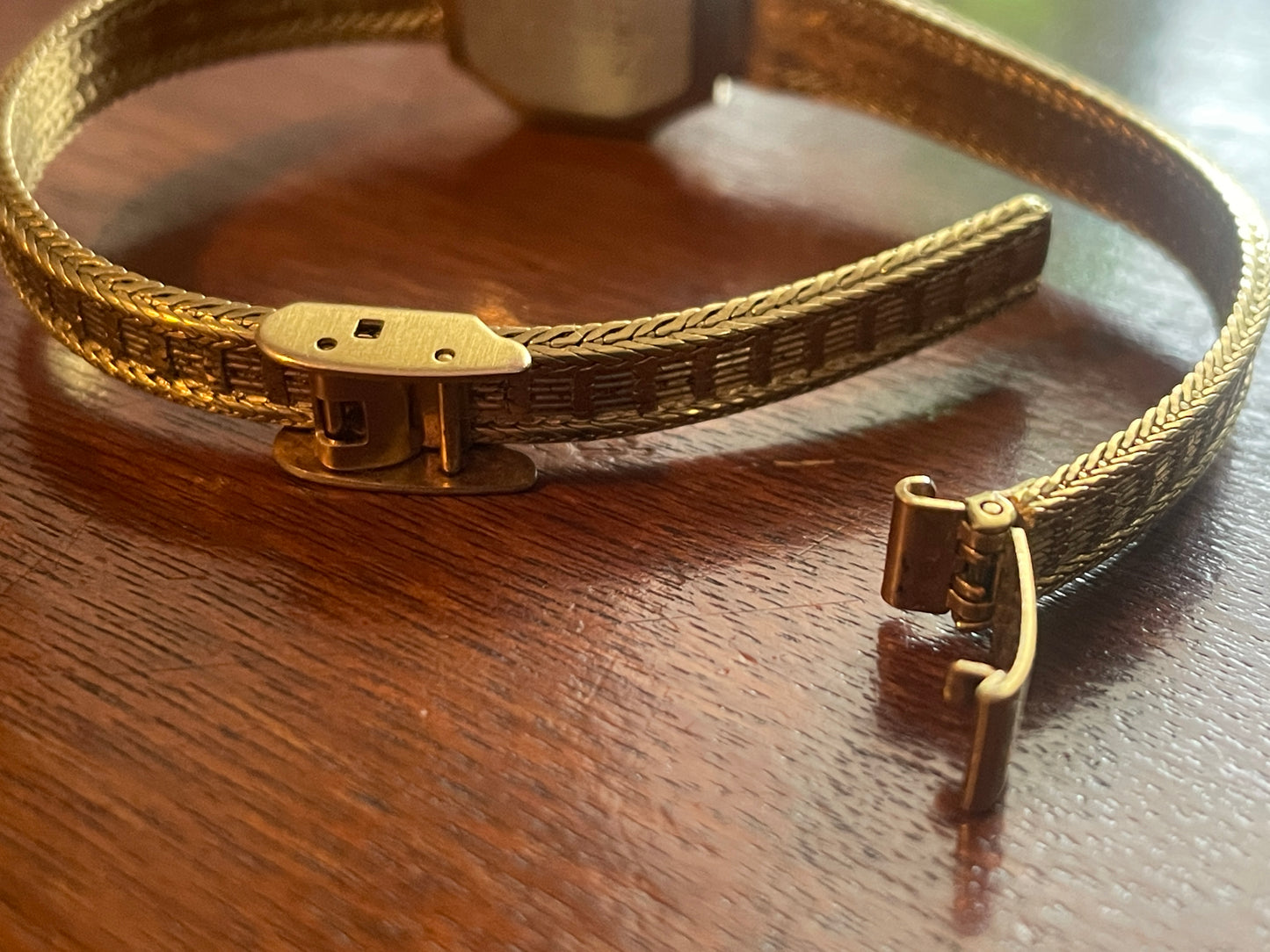 Vintage Elgins Women's Wristwatch Black Dial Herringbone Gold Tone Band