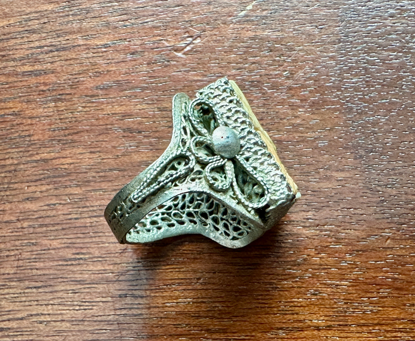 Vintage Silver Tone Filigree Carved Scene Adjustable Ring