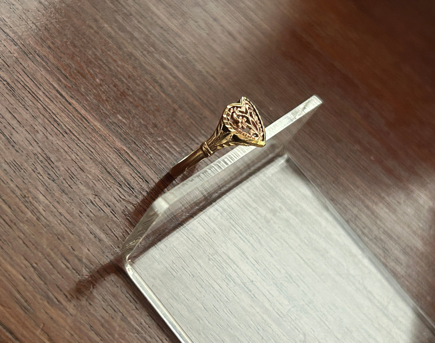 10k Yellow Rose Gold Heart Shaped Flower Filigree Ring Band Sz 7