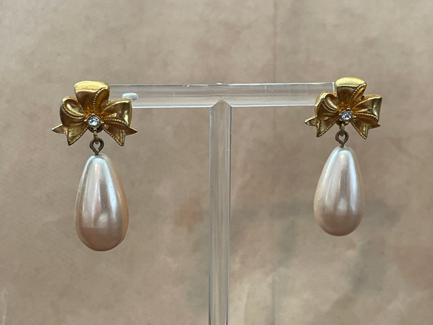 Vintage Avon Romantic Faux Pearl Drop Earrings Gold Tone Bow