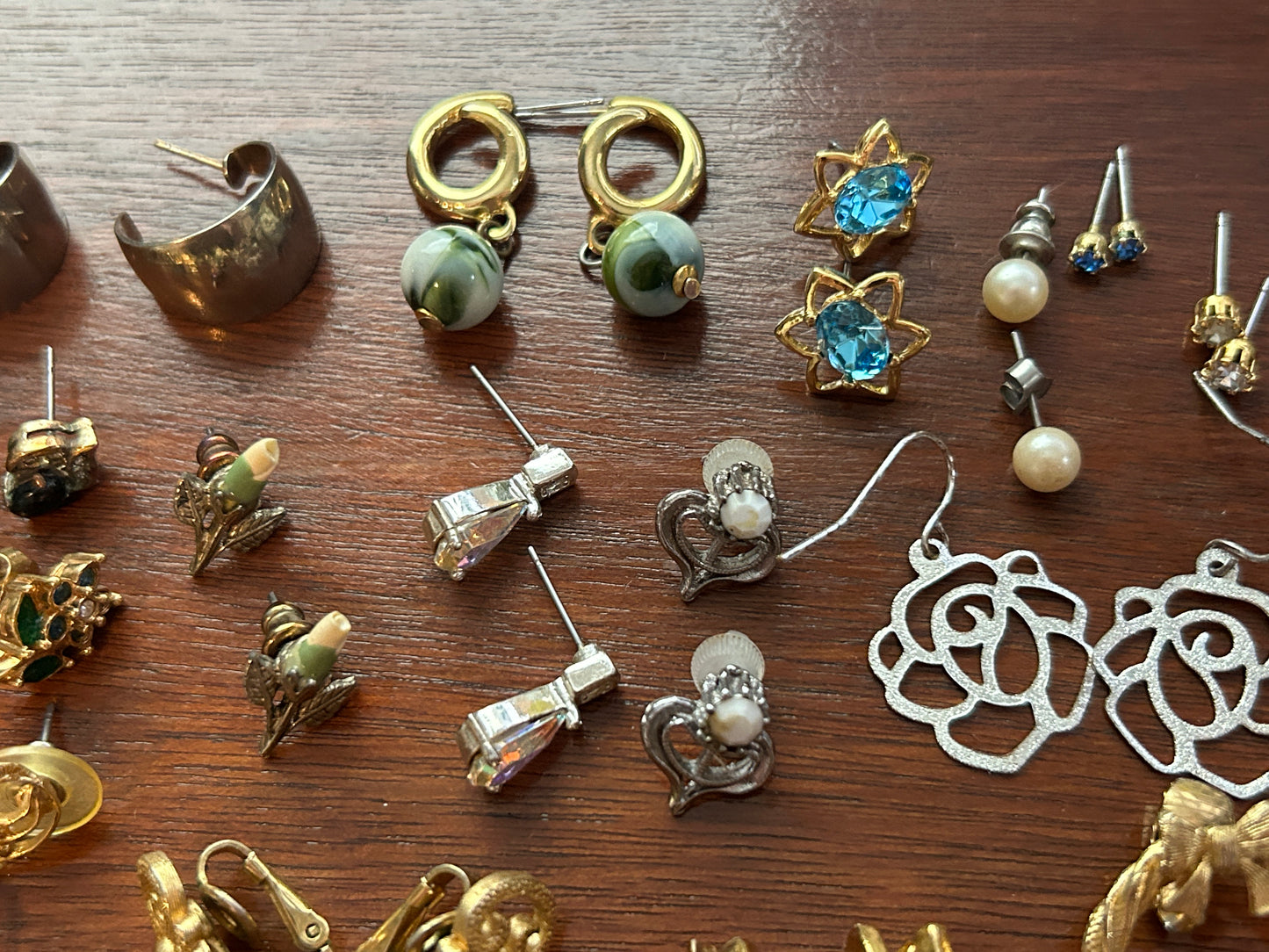 Lot of Vintage Pierced Clip on Earrings Some Signed Avon 20 Pairs Pearl Dangly