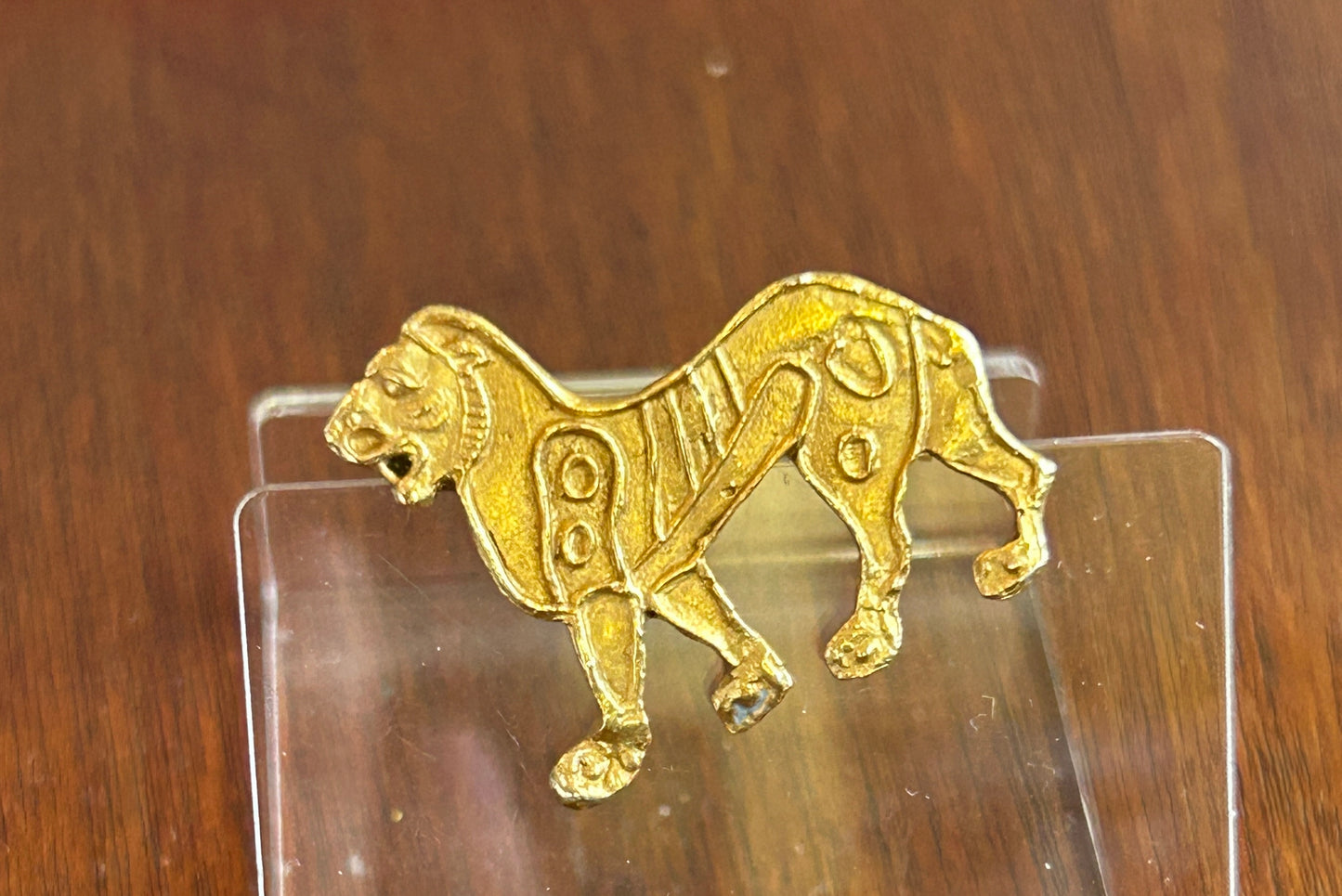 Vintage Signed Alva Gold Tone Persian Lion Museum Reproduction Brooch Brooch Pin