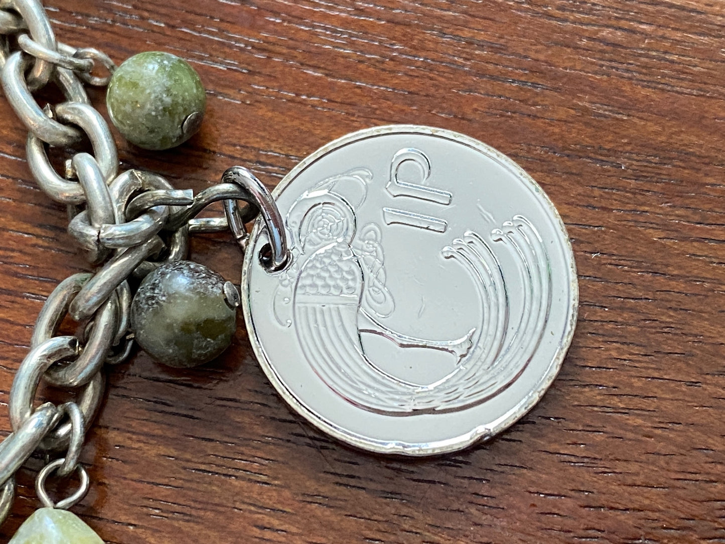 Silver Tone 1974 Eire Coin Green Marble Bead Bracelet