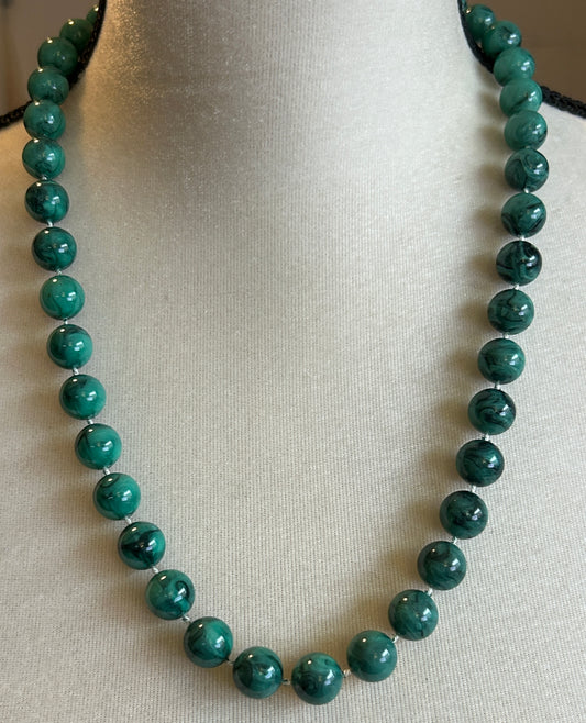 Vintage Faux Malachite Knotted Single Strand Necklace