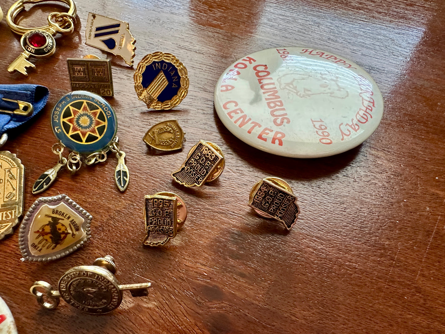 Vintage State of Indiana Lot Souvenir Pinbacks Medals Lapel Pins Pinbacks & More