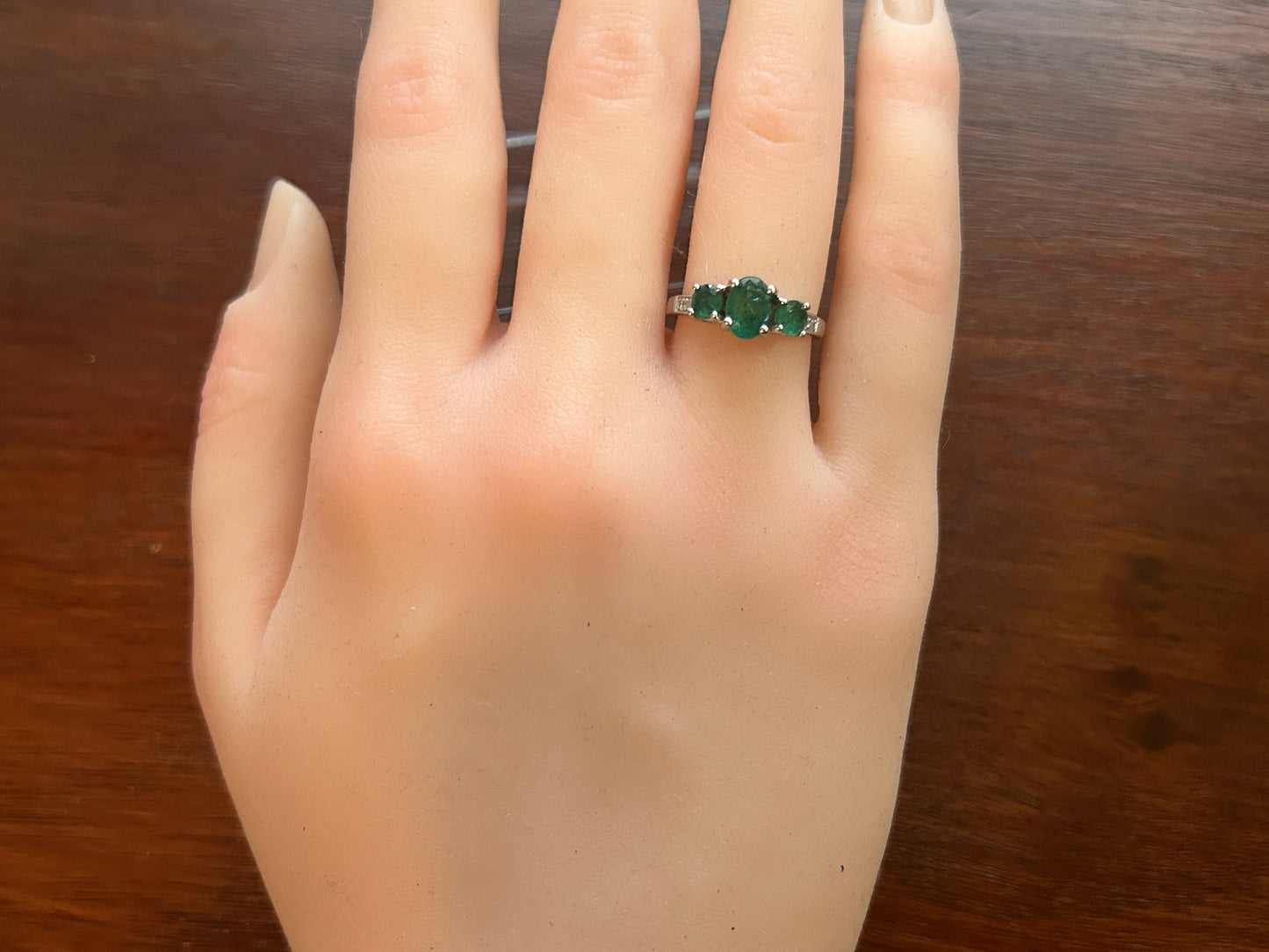 14k White Gold Oval Round 3 Emerald Diamond Accent Ring Sz 5