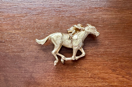 Vintage Signed Napier Gold Tone Horse Jockey Derby Race Galloping Brooch Pin