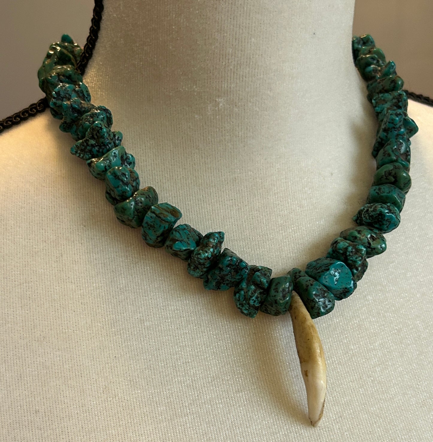 Vintage Heishi Shell Chunky Turquoise Claw Necklace