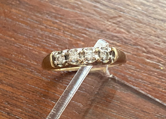 Vintage 14k Yellow Gold 4 Round Diamond Wedding Band Ring Sz 6.75