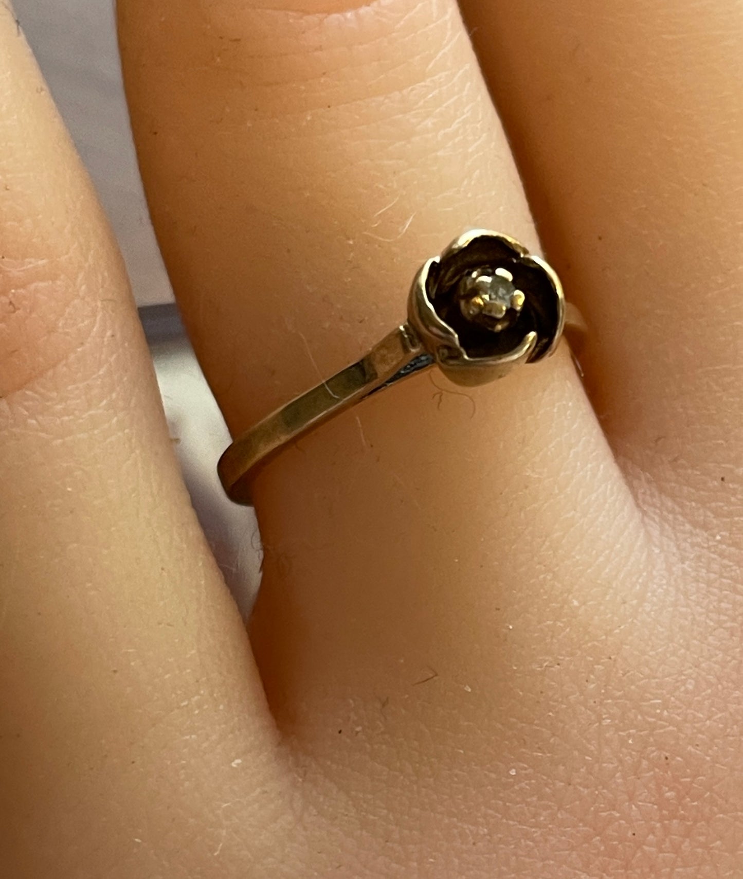 Vintage 10k Yellow Gold Diamond Ring Rose Design Signed Black Enamel Sz 6