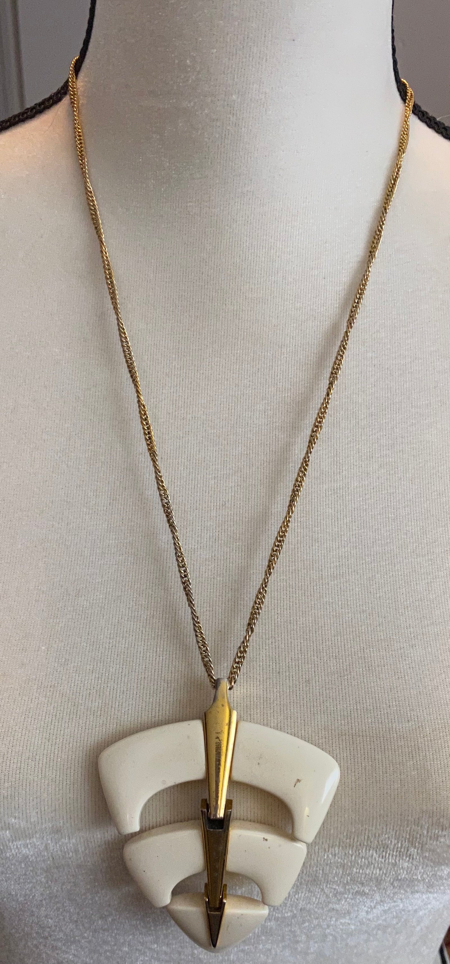 Vintage 1970's White Plastic Lucite Crown Trifari Pendant Necklace