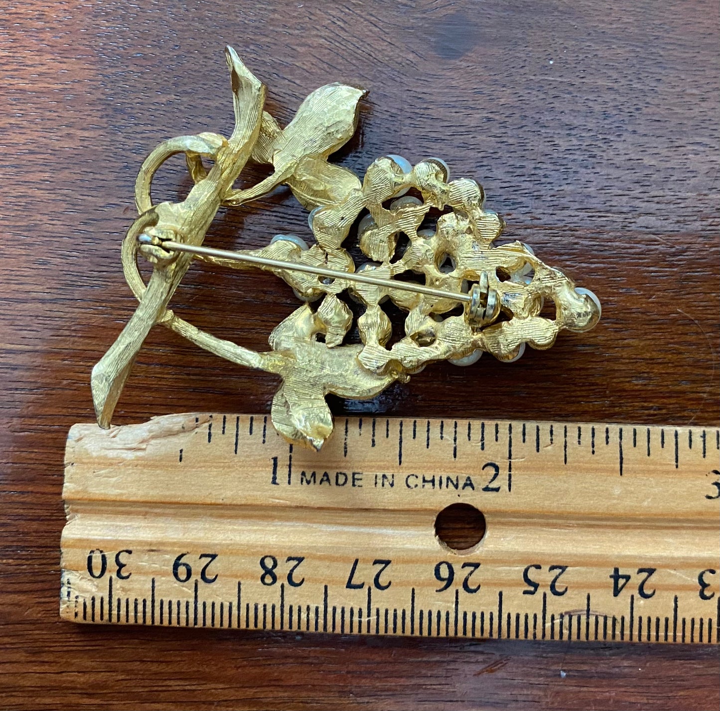 Vintage Brushed Gold Tone Faux Pearl Grape Cluster Brooch Pin