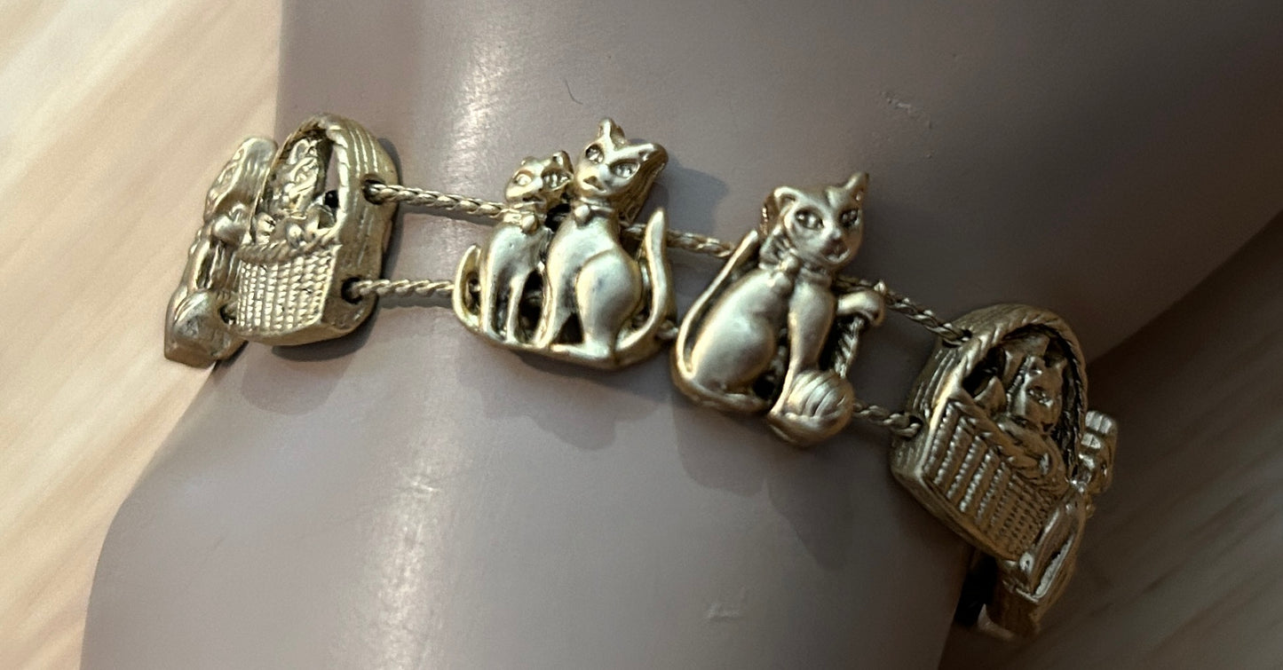 Vintage Gold Tone Tofa Bracelet Kittens Slide Charms