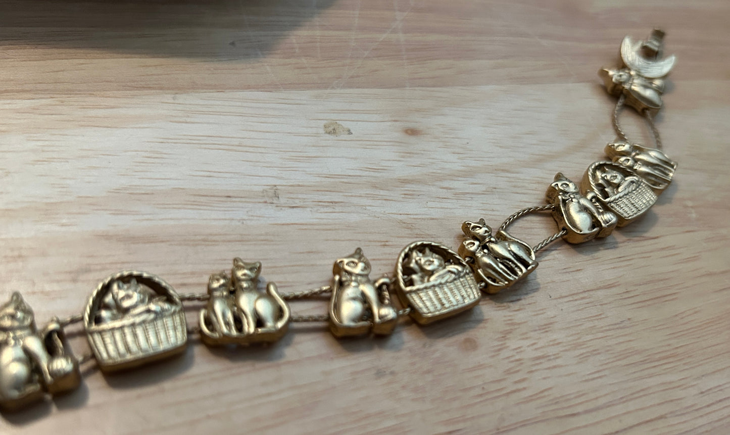 Vintage Gold Tone Tofa Bracelet Kittens Slide Charms