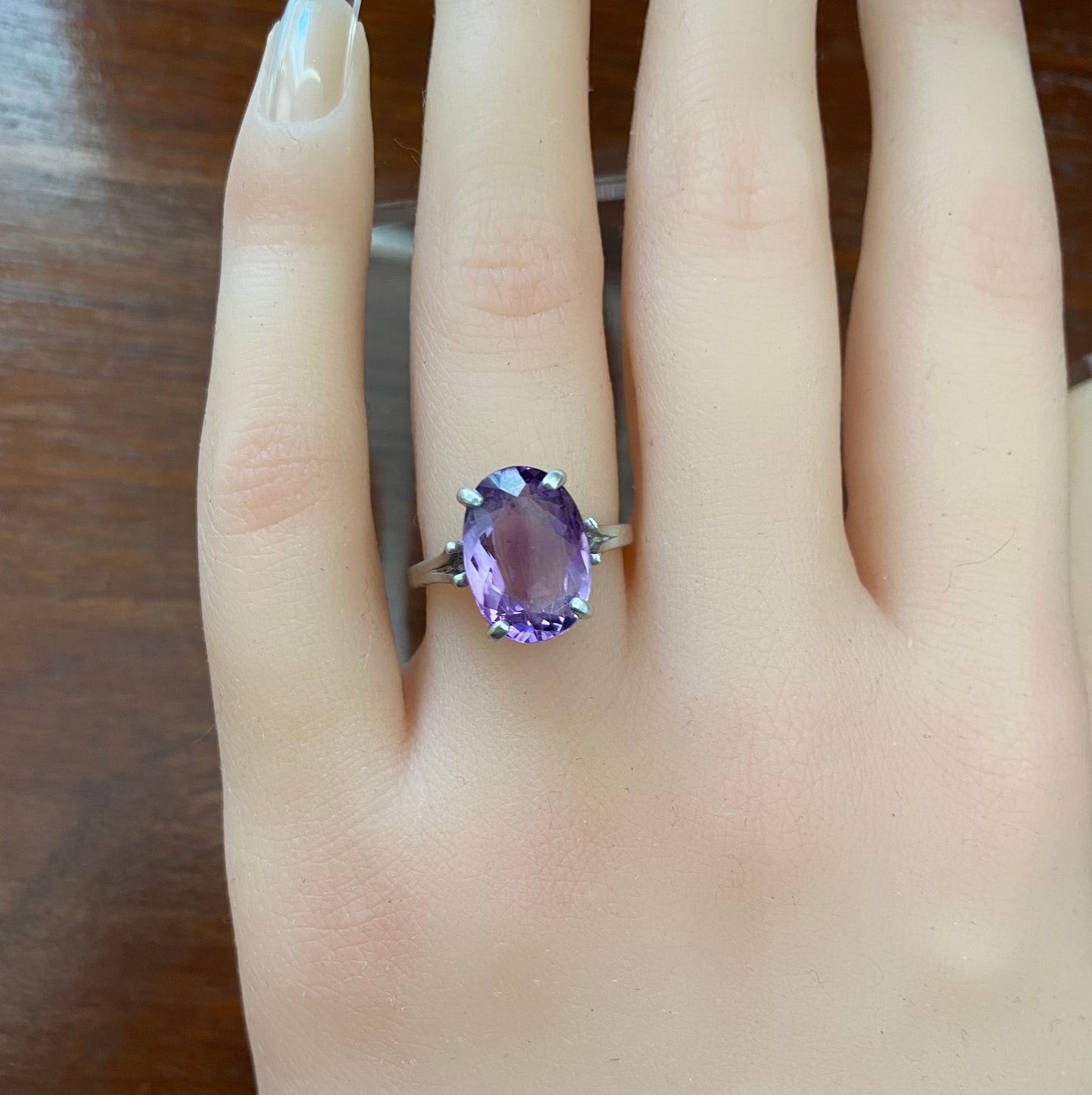 Sterling Silver 925 Oval Purple 5ct. Amethyst Ring Sz 6.75