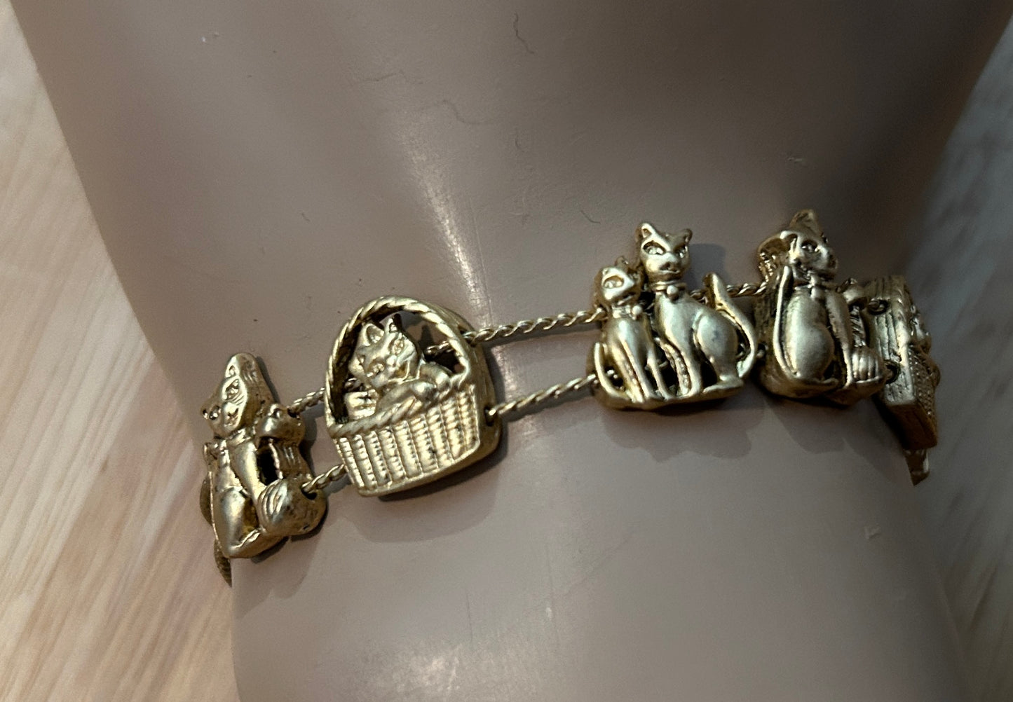 Vintage Gold Tone Tofa Bracelet Kittens Slide Charms