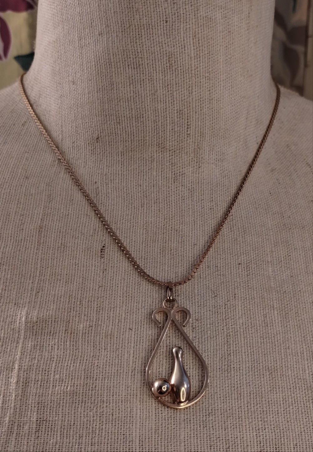 Vintage Designer Signed Aubrey Bowling Ball Pin Pendant Necklace