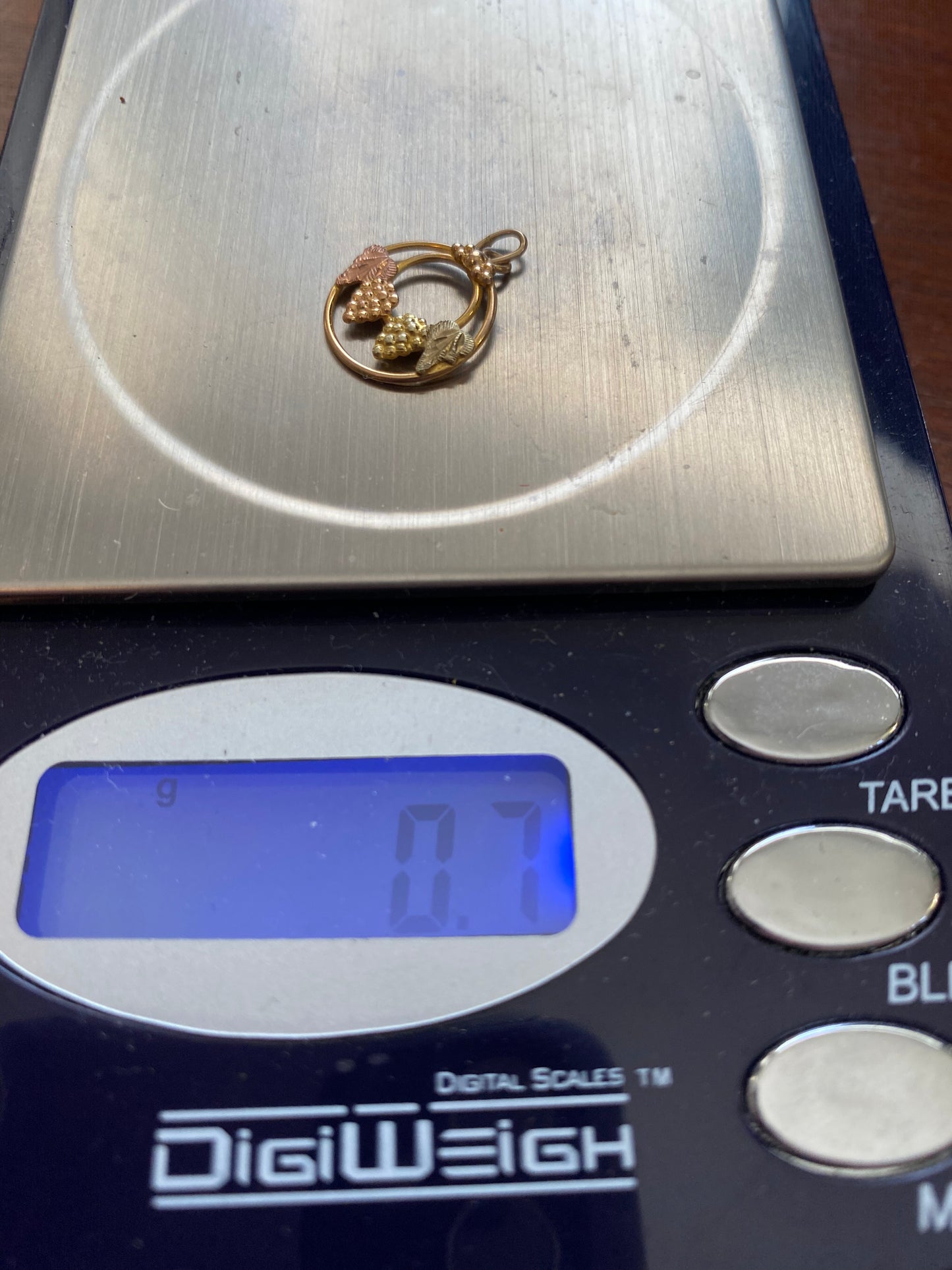 10k Tritone Gold Black Hills Gold Charm Pendant Rose Yellow Gold