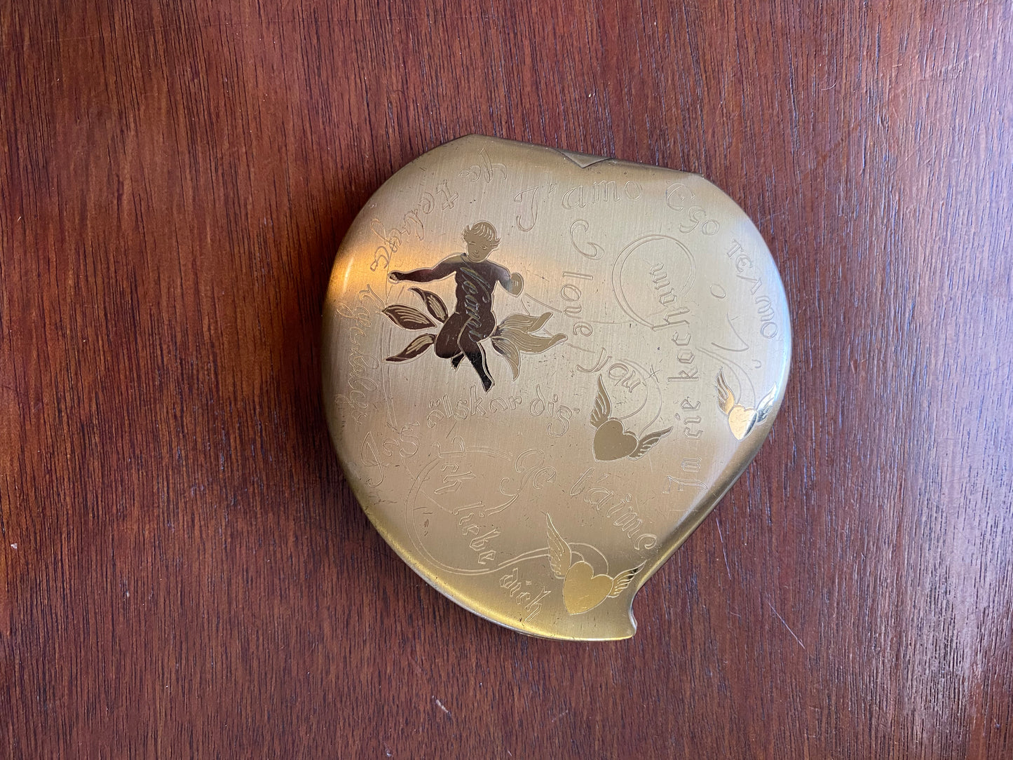 Vintage Gold Tone Elgin American Heart-Shaped Compact I Love You In Various Languages