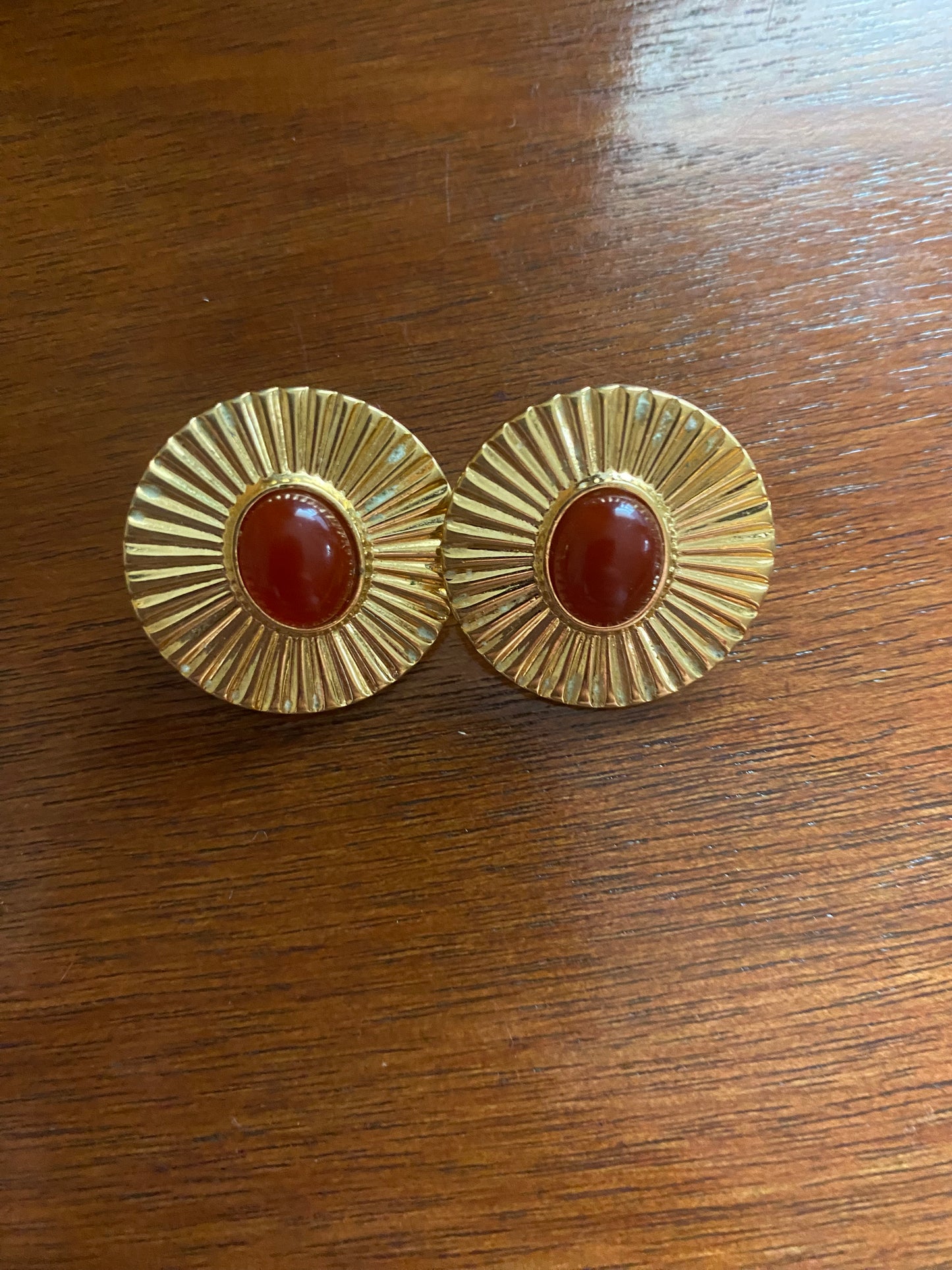 Vintage Gold Tone Red Cabochon Disk Earrings