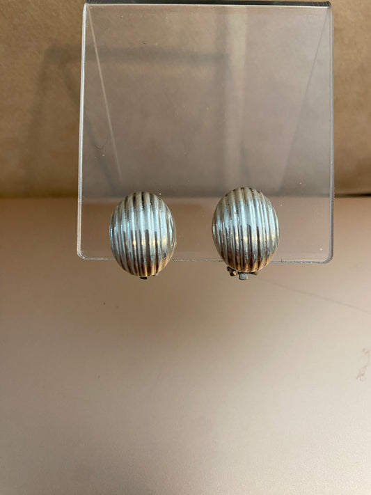 Vintage Fine Silver 950 Oval Textured Ribbed Clip On Earrings