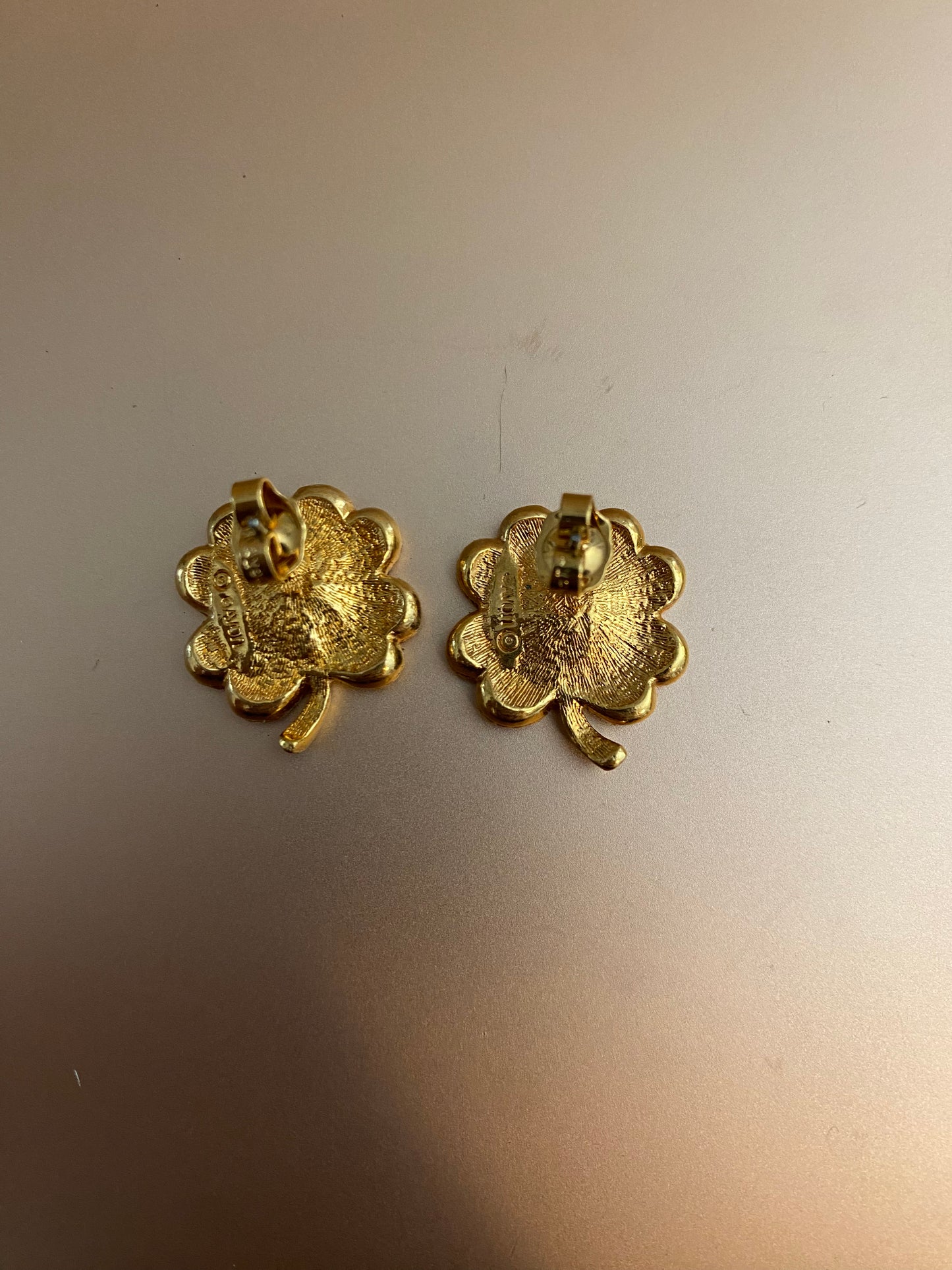 Avon Gold Tone Green Enamel Four Leaf Clover Pierced Earrings