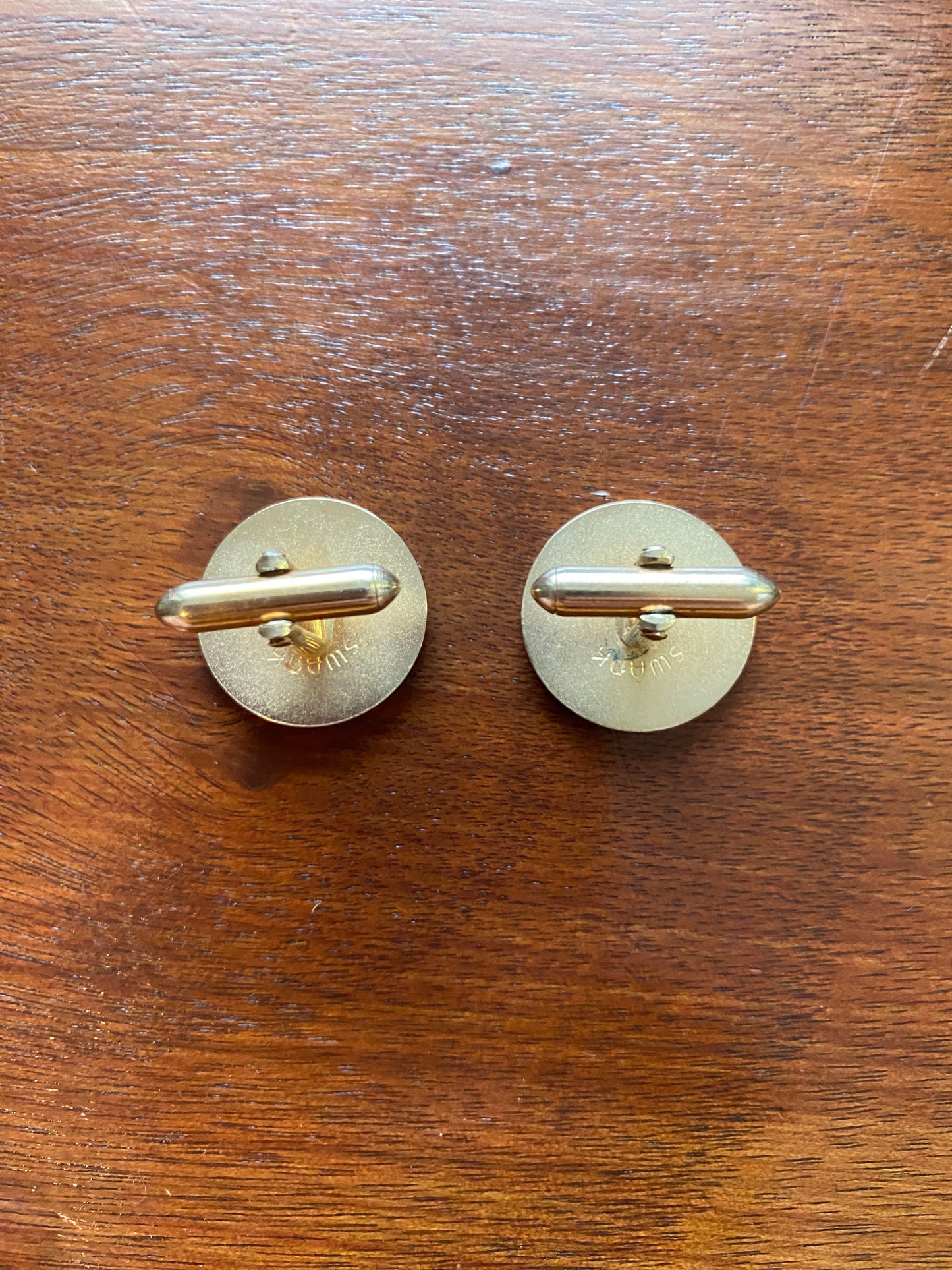 Vintage Gold Tone Ribbed Circle Cufflinks