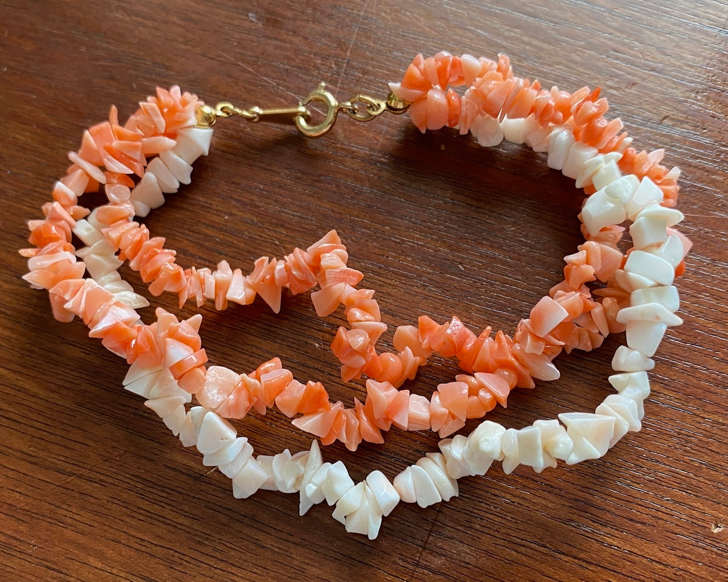 Vintage Avon White Pink Twist Coral Branch Bracelet 7.25" Long