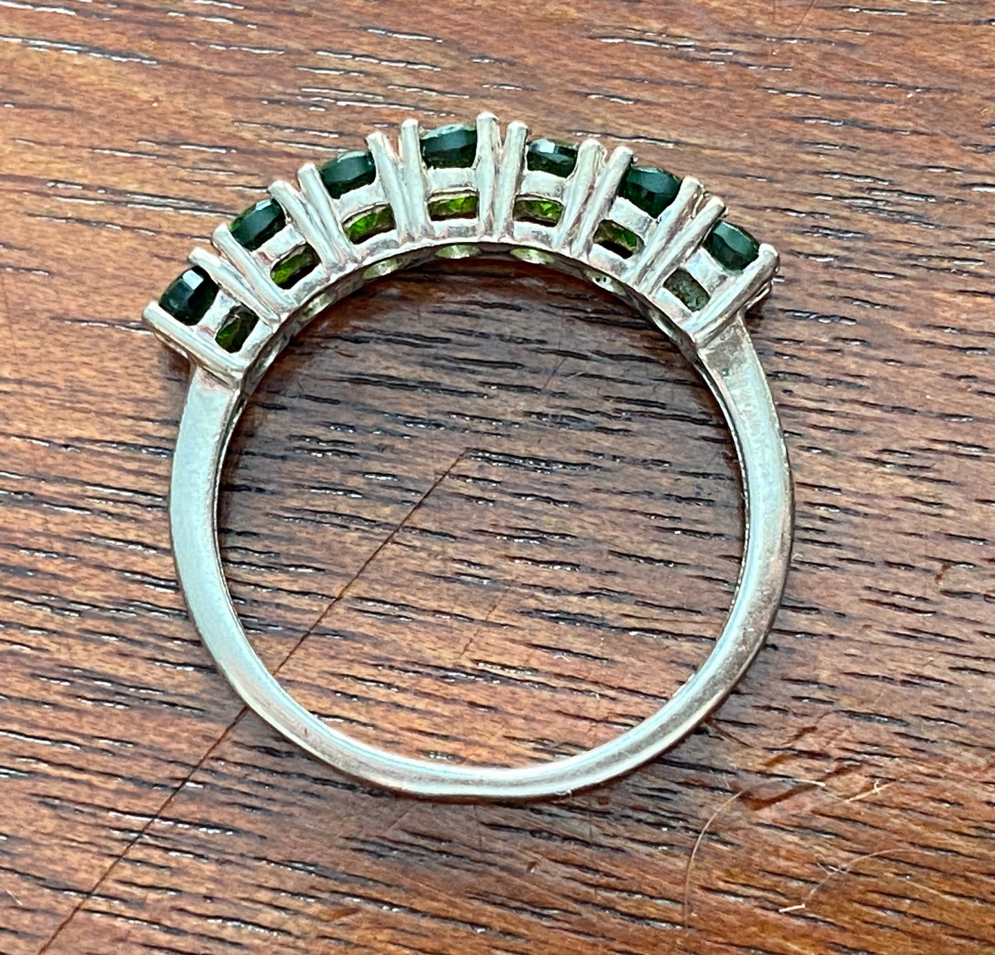 Sterling Silver 925 Oval Green Stone Row Ring Sz 6.75