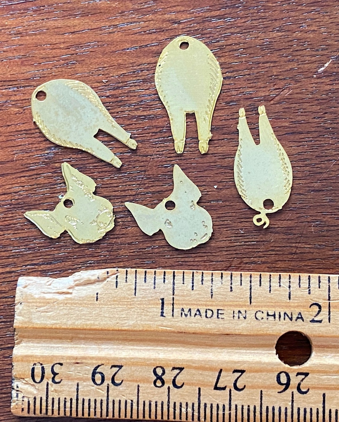 Set of 5 Cute Pigs Pig Face Butts Rumps Rear End Charms Curly Tail Gold Tone