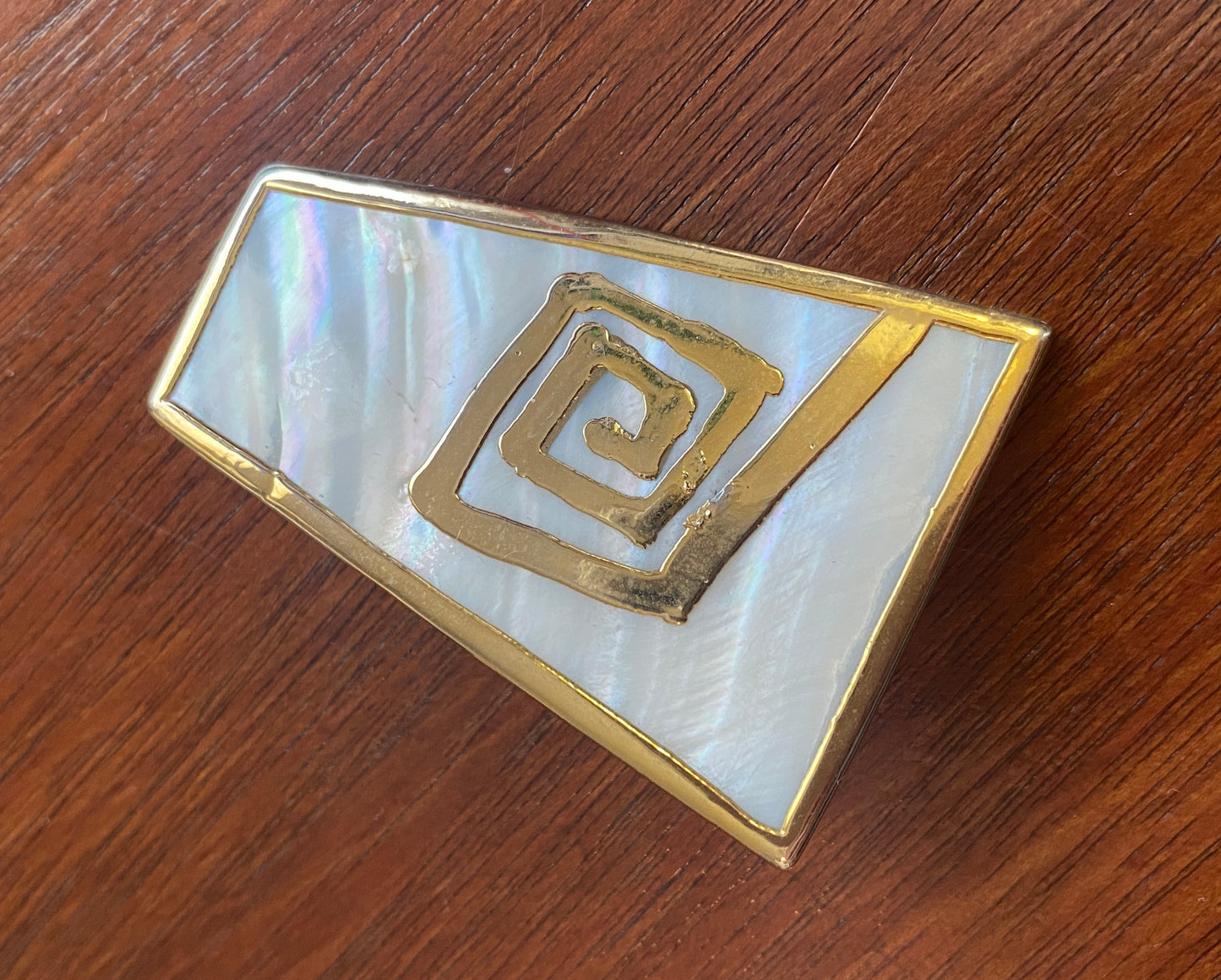 Vintage Gold Tone MOP Mother of Pearl Modern Style Brooch Pin