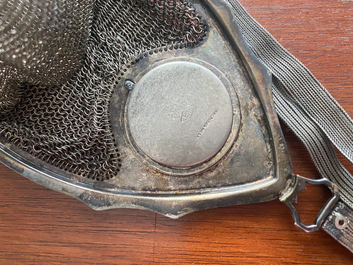 Antique WB Silver Tone Mesh Makeup Compact Wristlet Purse