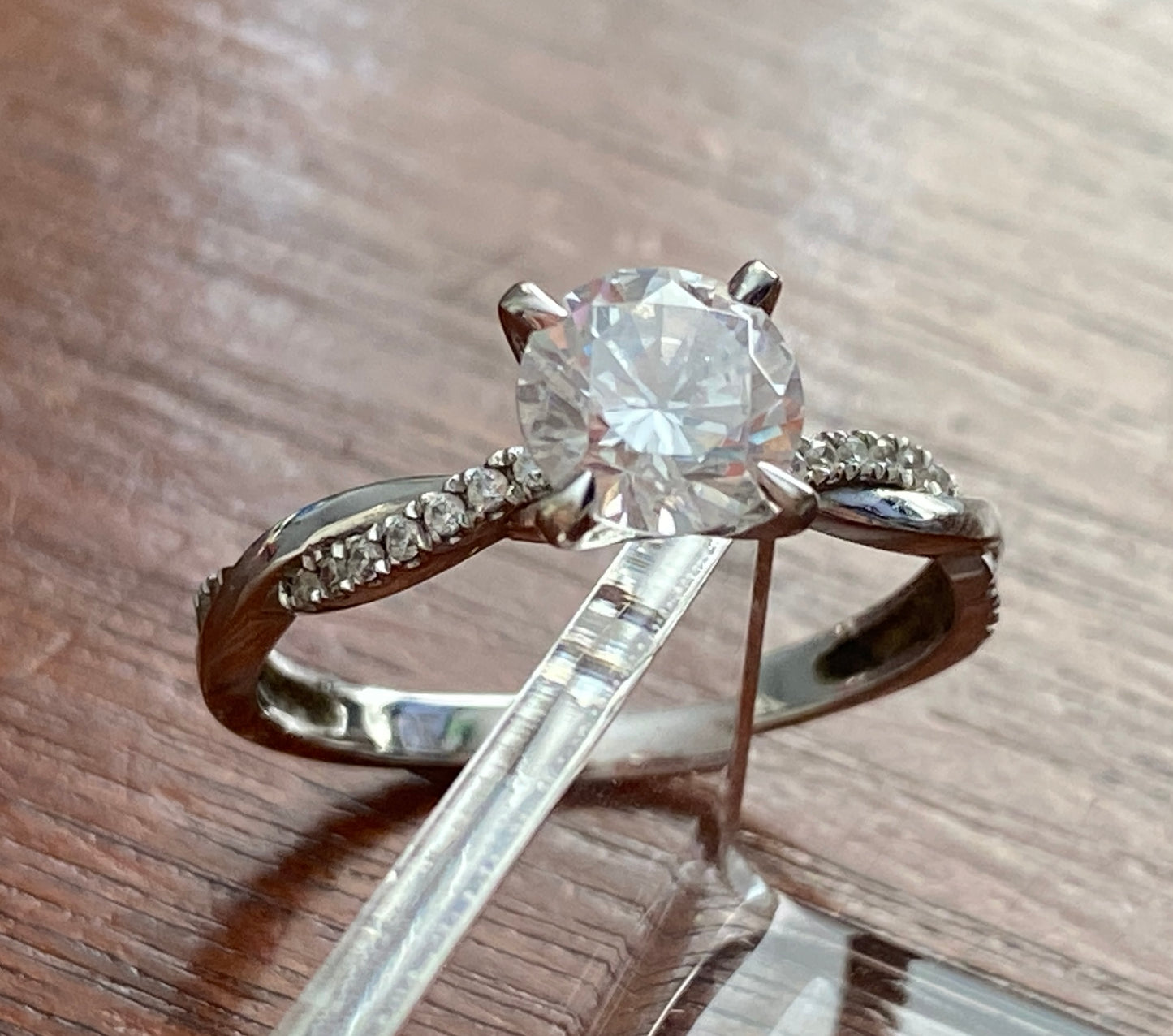 10k White Gold Cubic Zirconia Engagement Ring Sz 7.25