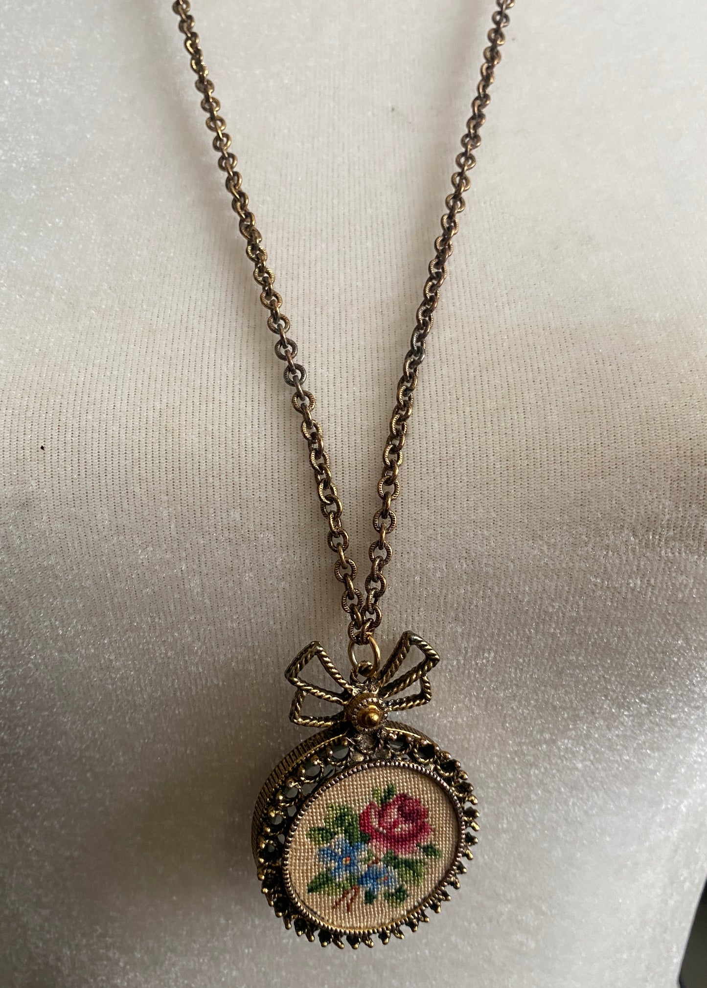 Vintage Tapestry Embroidered Pendant Necklace w Magnifying Glass Hidden