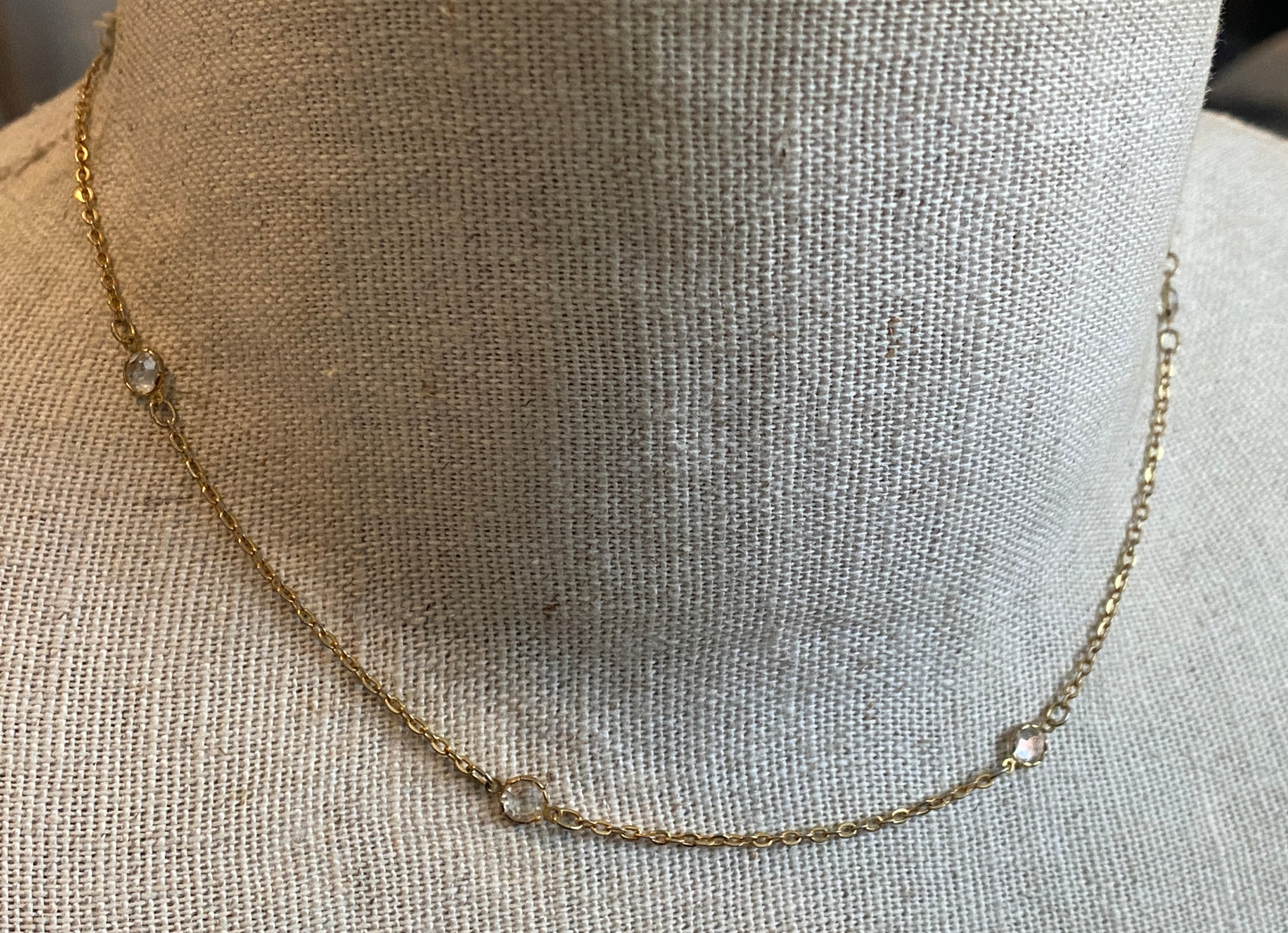 Gold Tone Chain Glass Open Bezel Choker Collar Necklace 15" Long