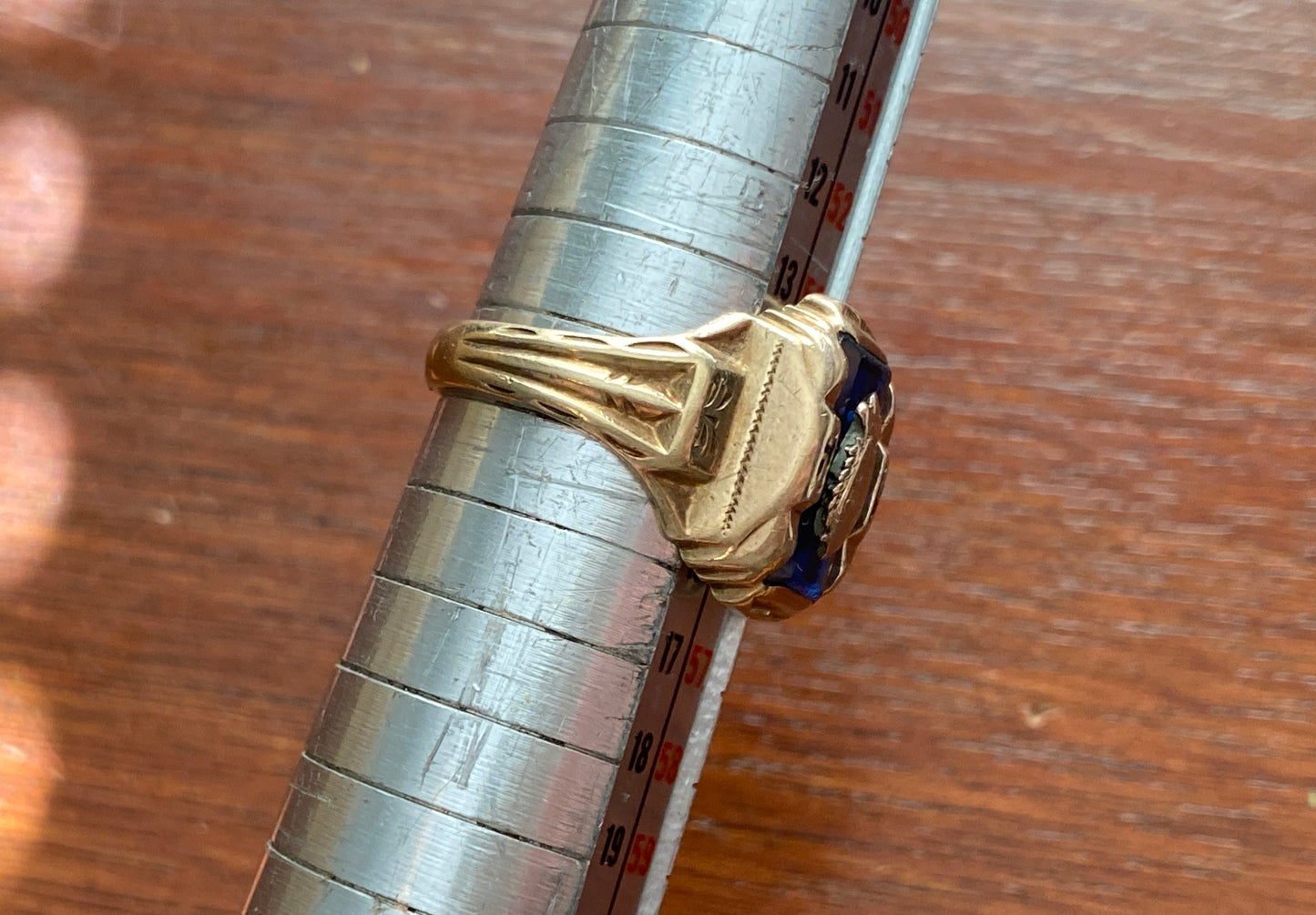 Vintage LGB 10k Yellow Gold Blue Glass Class Ring 50's 60's Sz 7