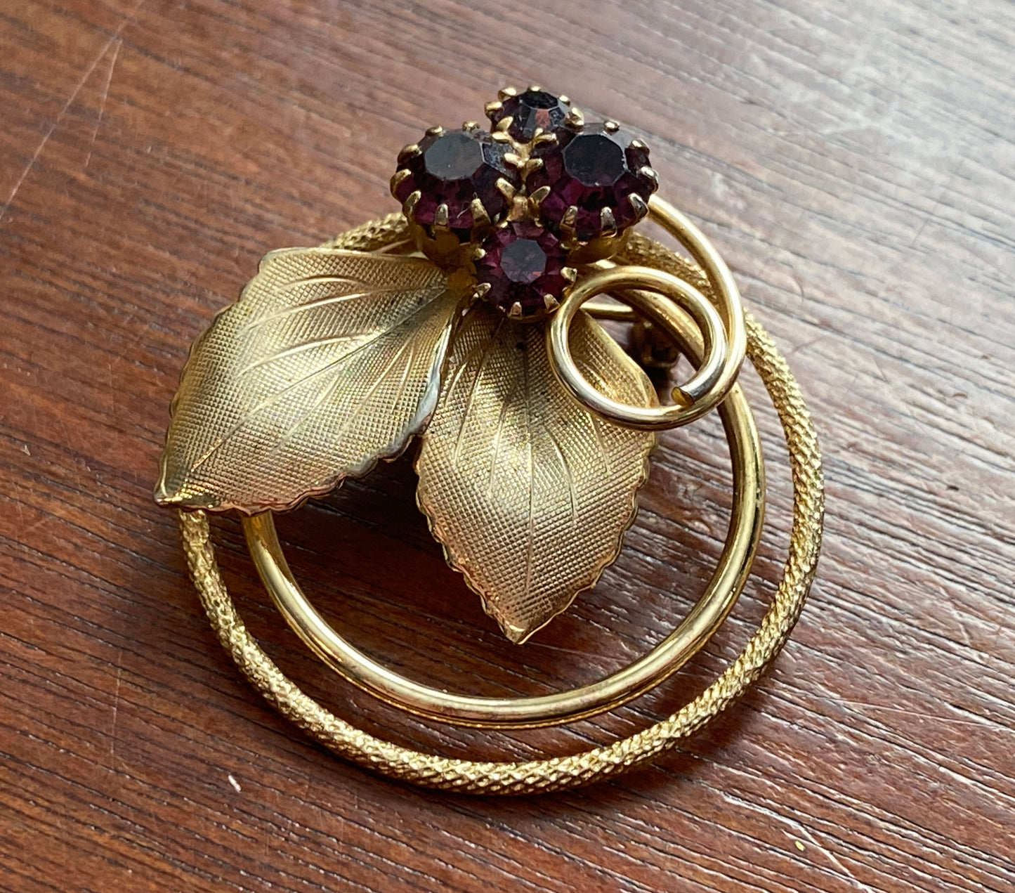 Vintage Gold Tone Purple Rhinestone Leaf Wreath Brooch Pin