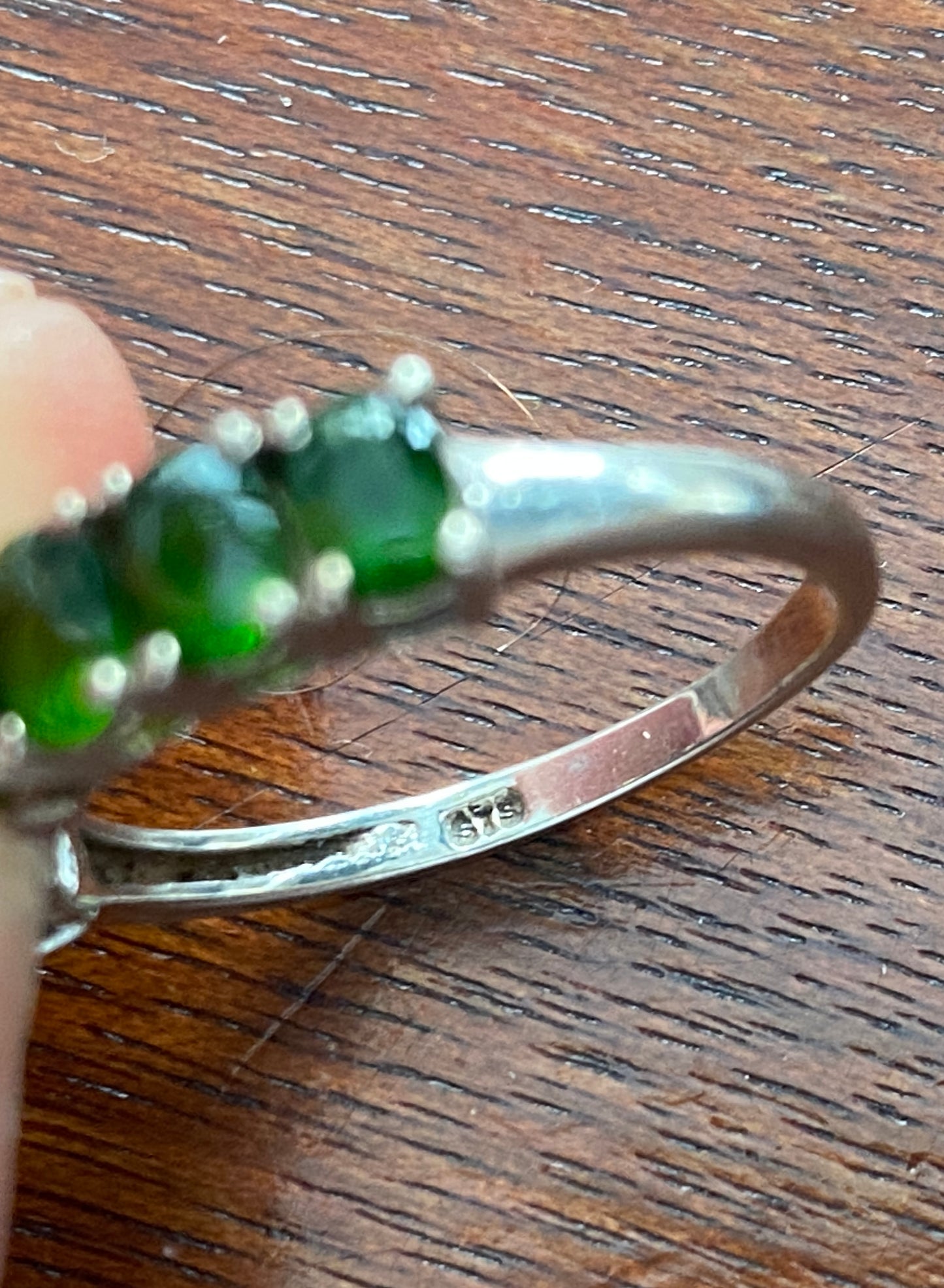 Sterling Silver 925 Oval Green Stone Row Ring Sz 6.75
