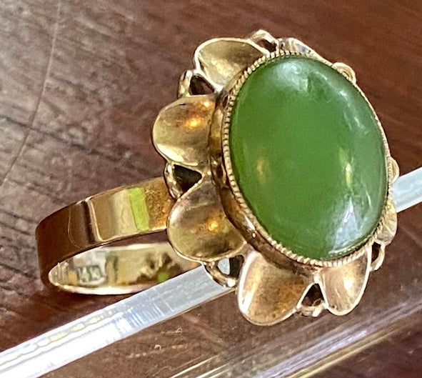 Vintage 14k Yellow Gold Jade Cabochon Ring Sz 6.25 Signed CTY
