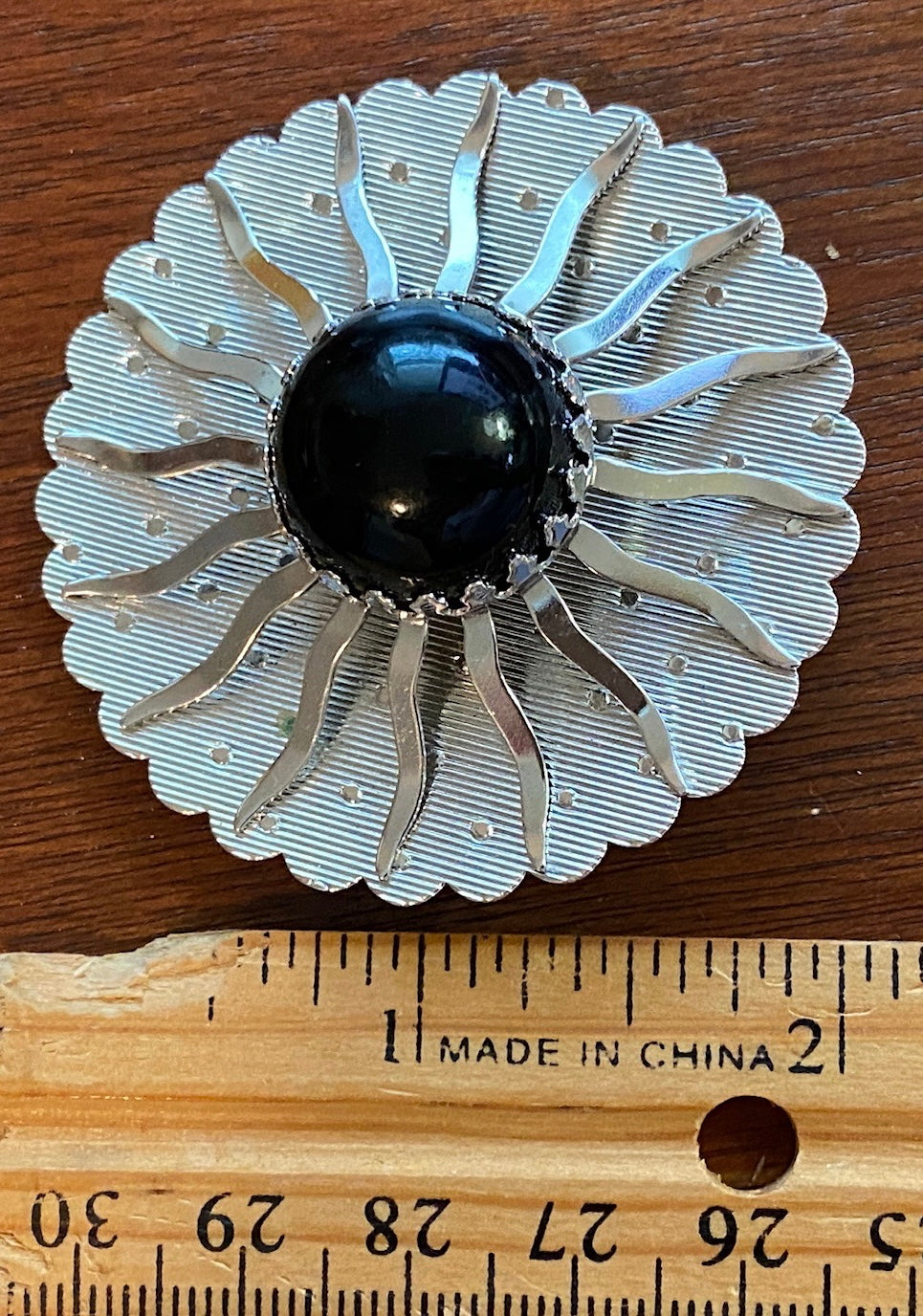 Vintage Sarah Coventry Large Silver Tone Metal Black Cabochon Brooch Pin