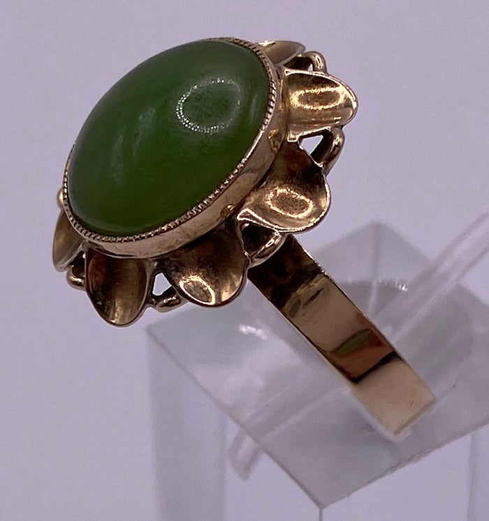 Vintage 14k Yellow Gold Jade Cabochon Ring Sz 6.25 Signed CTY