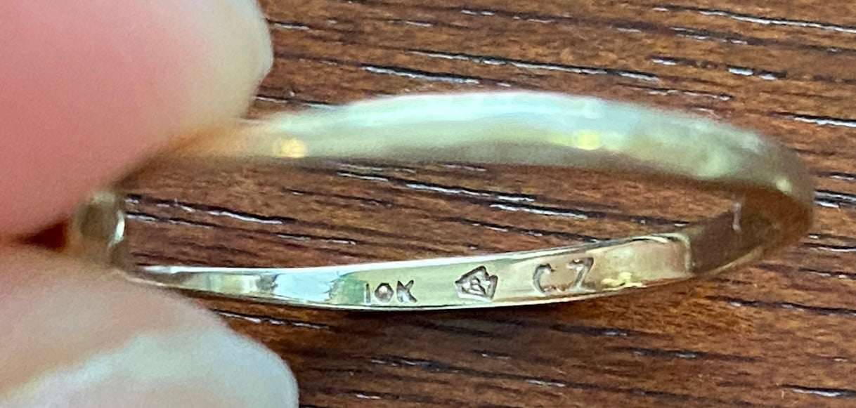 10k Yellow Gold Cut Out Heart CZ Ring Sz 6.5 Cute!