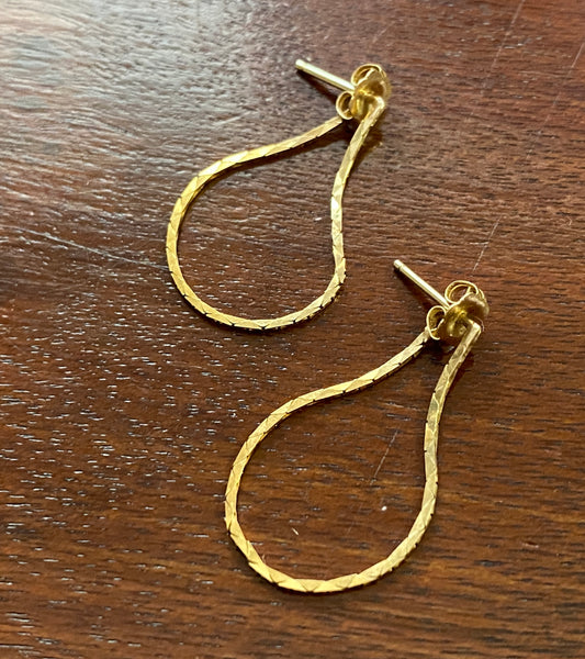 14k Yellow Gold Herringbone Chain Loop Hoop Pierced Earrings