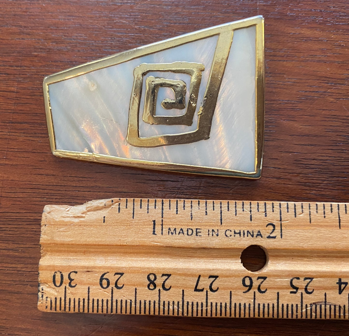 Vintage Gold Tone MOP Mother of Pearl Modern Style Brooch Pin