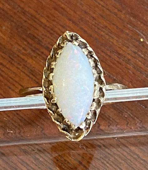 Vintage 10k Yellow Gold Navette Opal Ring Sz 5.25