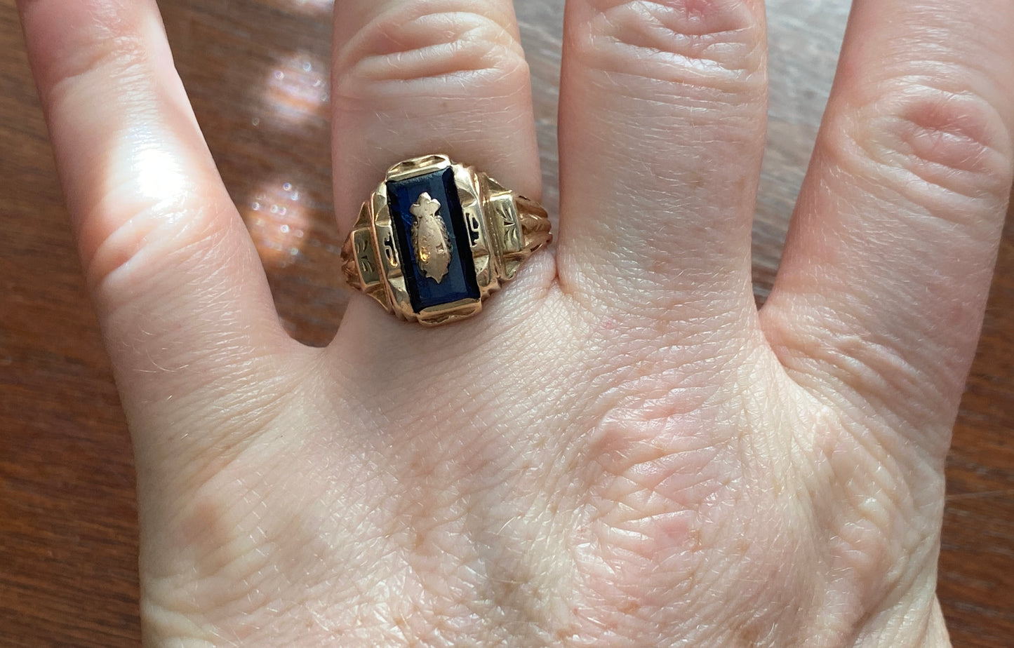 Vintage LGB 10k Yellow Gold Blue Glass Class Ring 50's 60's Sz 7