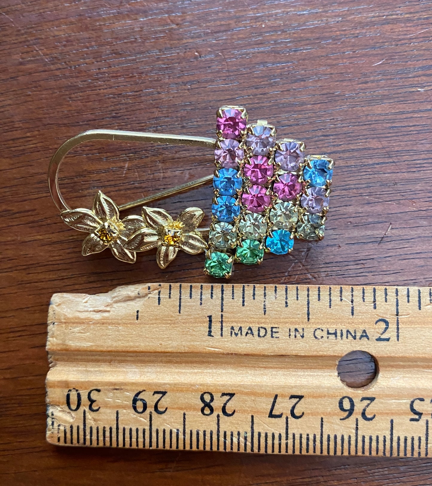 Vintage Pastel Rhinestone Gold Tone Bouquet Basket Flower Brooch Pin