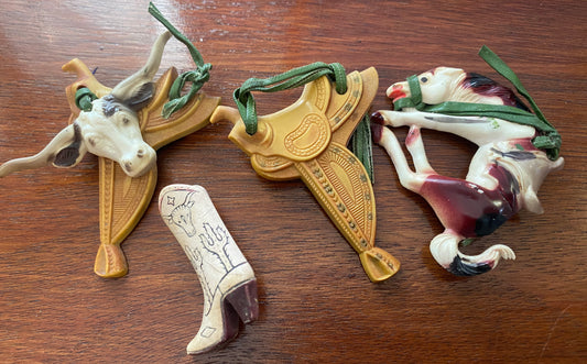 Vintage 30's 40's Celluloid Western Brooch Lot Long Horn Steer Horse Saddle