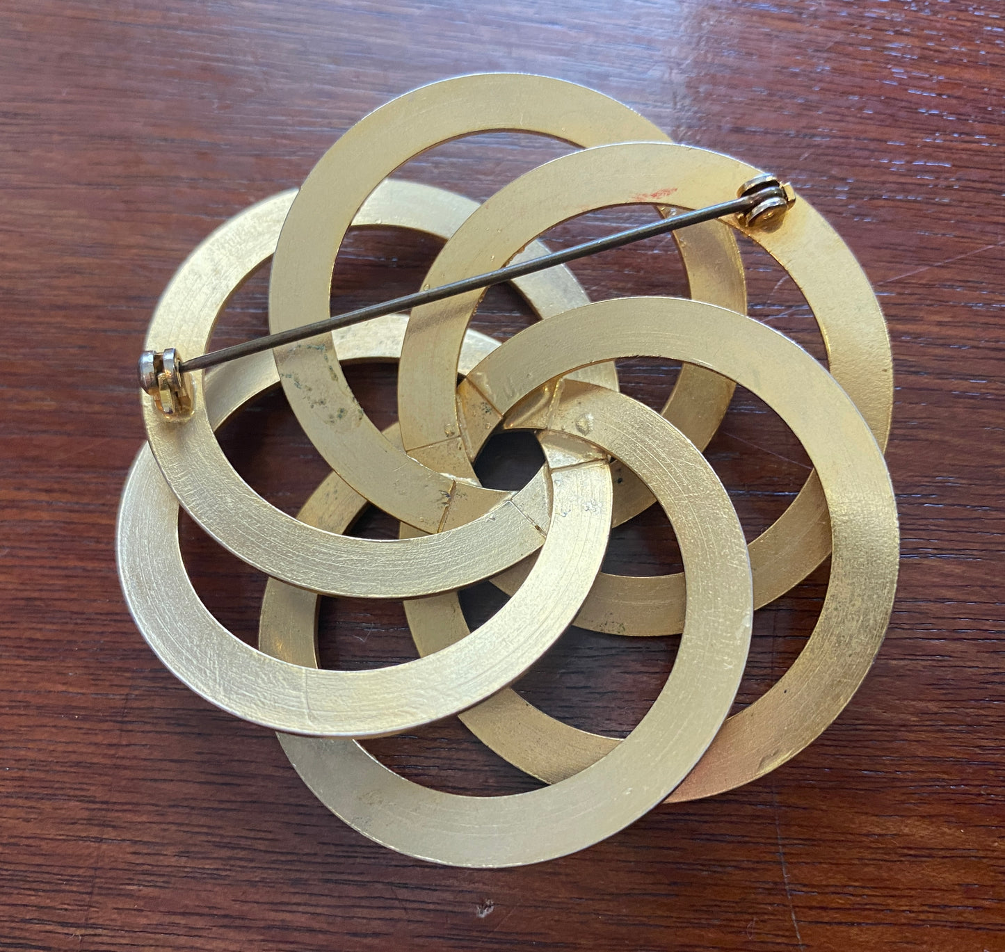 Vintage Gold Tone Large Knot Interwoven Brooch Pin