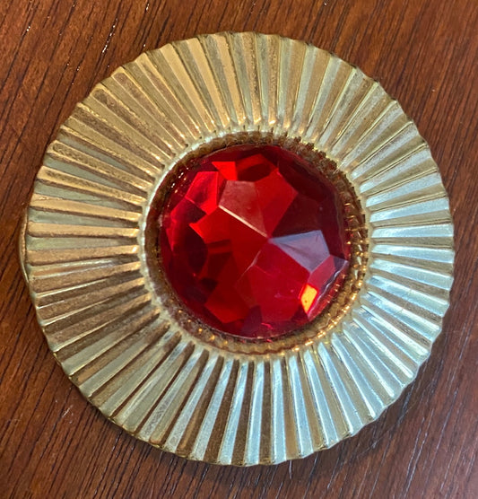 Vintage Gold Tone Round Plastic Red Cabochon Scarf Clip